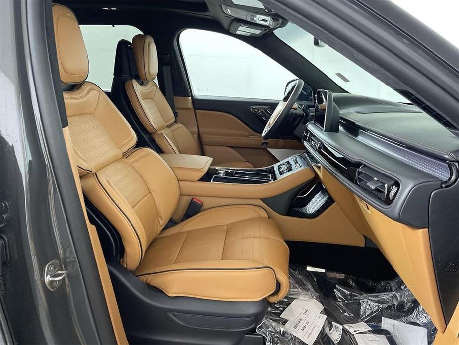 new 2024 Lincoln Aviator car, priced at $76,620