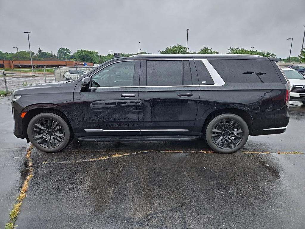 used 2023 Cadillac Escalade ESV car, priced at $71,991