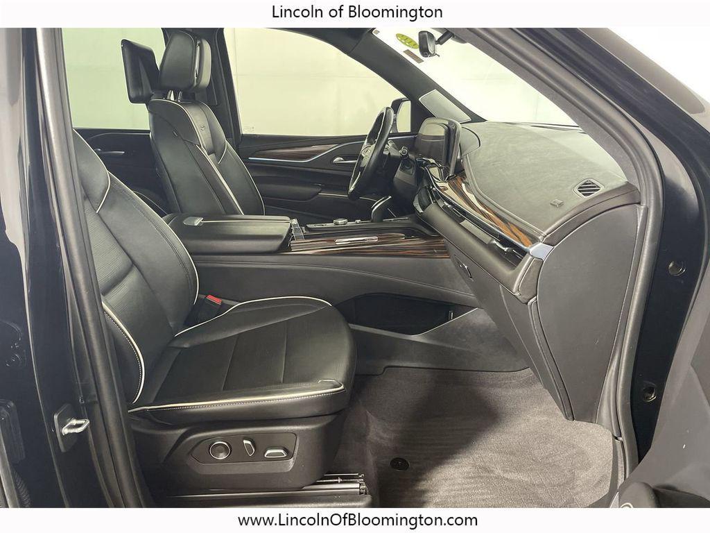 used 2023 Cadillac Escalade ESV car, priced at $70,596