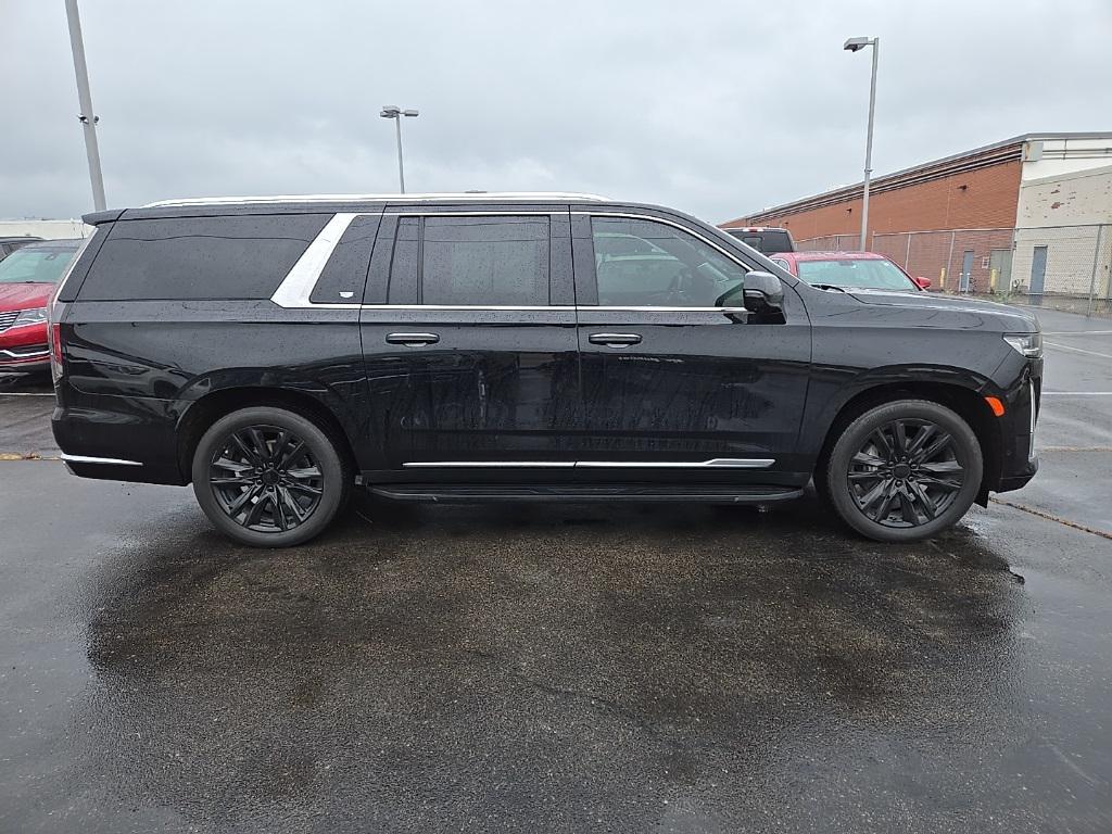 used 2023 Cadillac Escalade ESV car, priced at $71,991