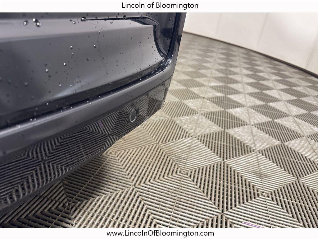 new 2025 Lincoln Navigator car, priced at $103,443