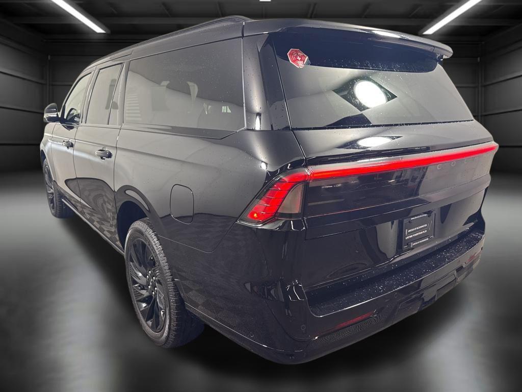 new 2025 Lincoln Navigator car, priced at $103,443