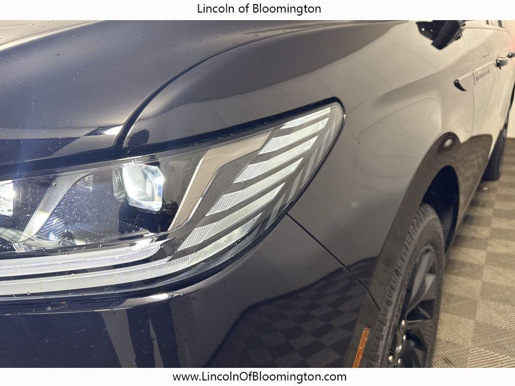 new 2025 Lincoln Navigator car, priced at $103,443