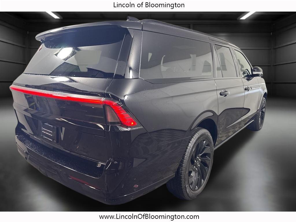 new 2025 Lincoln Navigator car, priced at $103,443