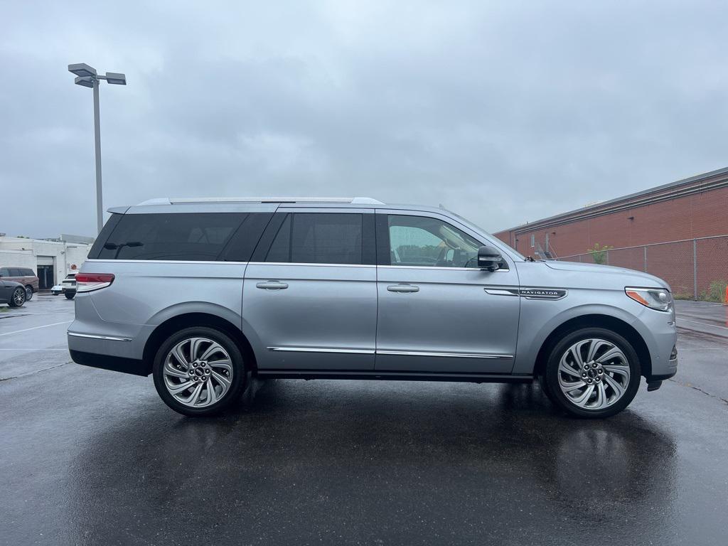 used 2022 Lincoln Navigator car, priced at $48,208