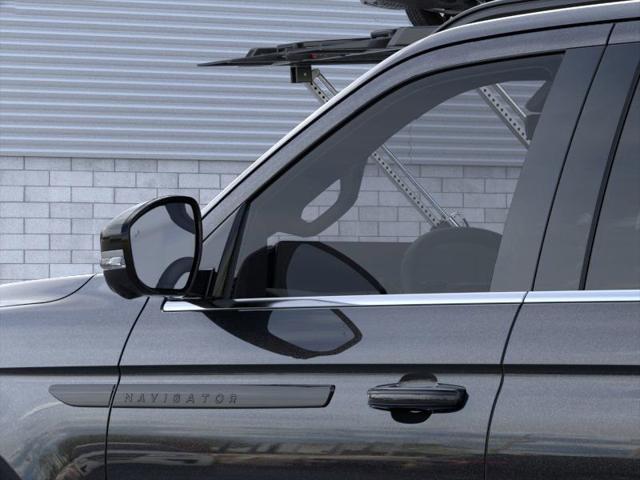 new 2025 Lincoln Navigator car, priced at $110,255