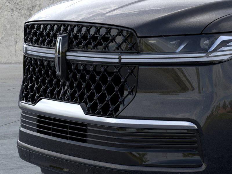 new 2025 Lincoln Navigator car, priced at $110,255
