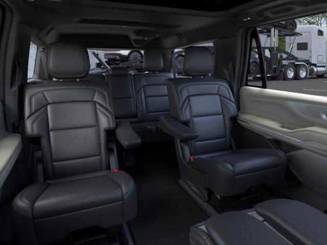 new 2025 Lincoln Navigator car, priced at $110,255