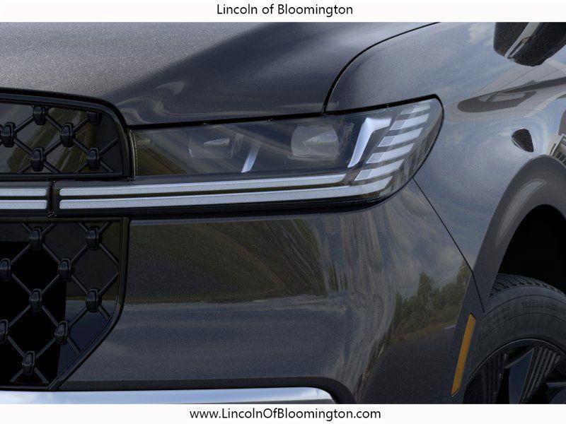 new 2025 Lincoln Navigator car, priced at $107,315