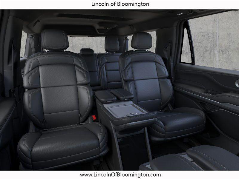 new 2025 Lincoln Navigator car, priced at $107,315