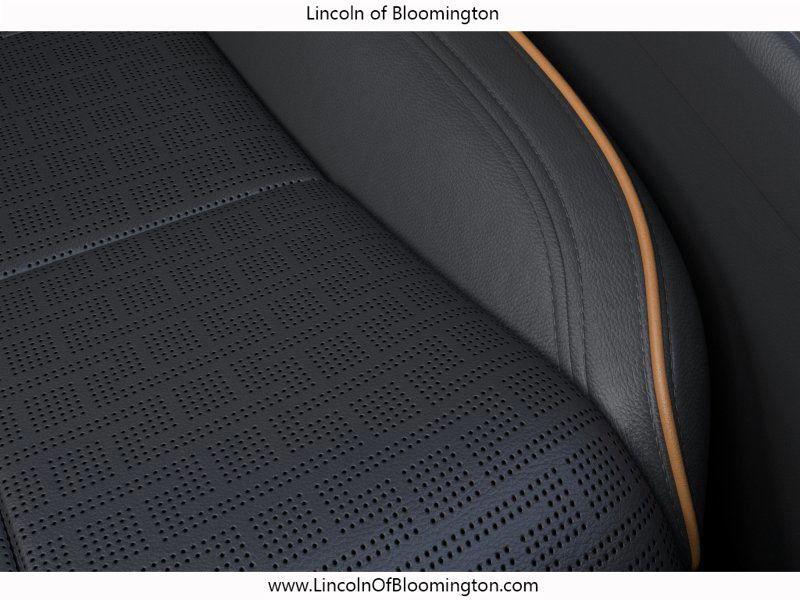new 2025 Lincoln Aviator car, priced at $89,875