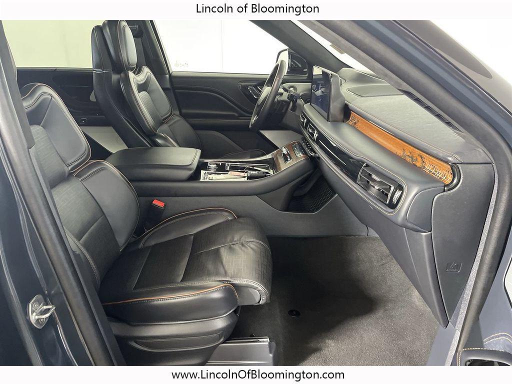 used 2025 Lincoln Aviator car, priced at $76,102