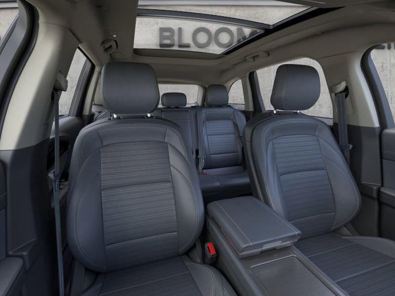 new 2025 Lincoln Nautilus car, priced at $63,557