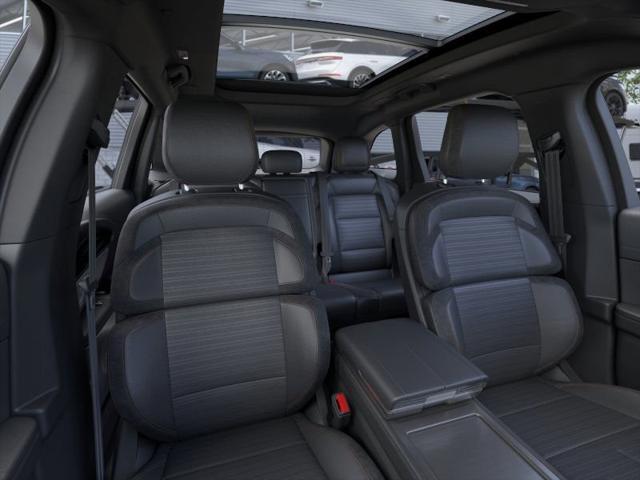 new 2025 Lincoln Nautilus car, priced at $73,579