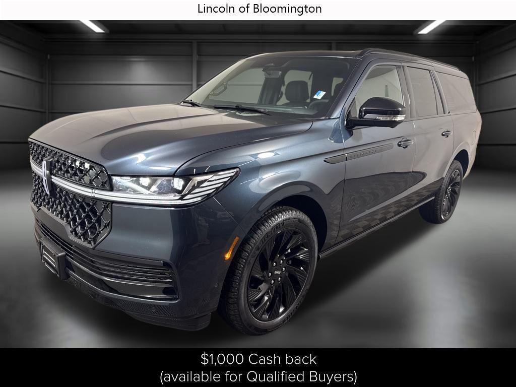 new 2025 Lincoln Navigator car, priced at $105,392