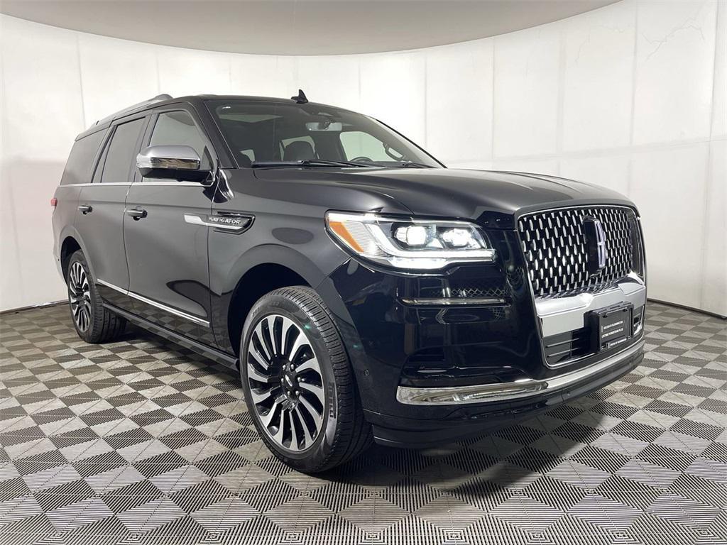 used 2024 Lincoln Navigator car, priced at $89,991