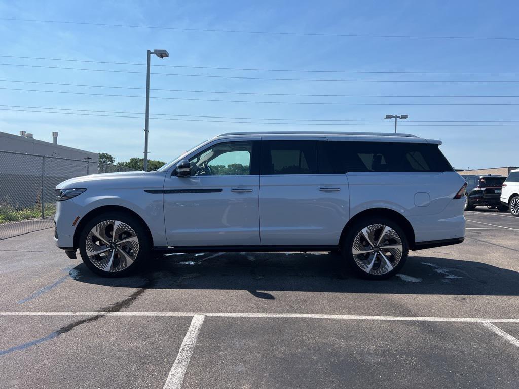 used 2025 Lincoln Navigator car, priced at $120,000