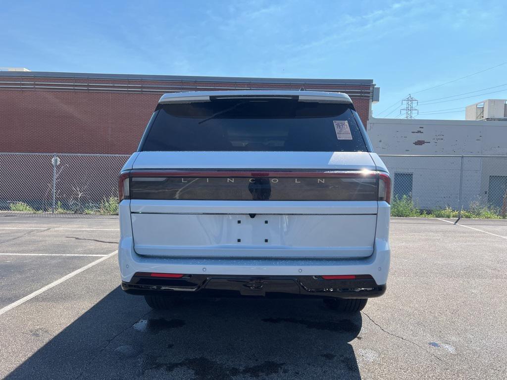 used 2025 Lincoln Navigator car, priced at $120,000