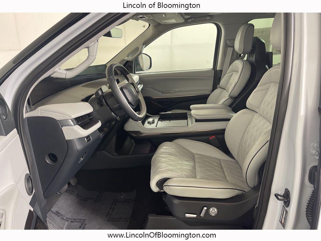 used 2025 Lincoln Navigator car, priced at $122,551
