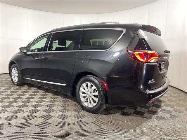 used 2018 Chrysler Pacifica car, priced at $17,700