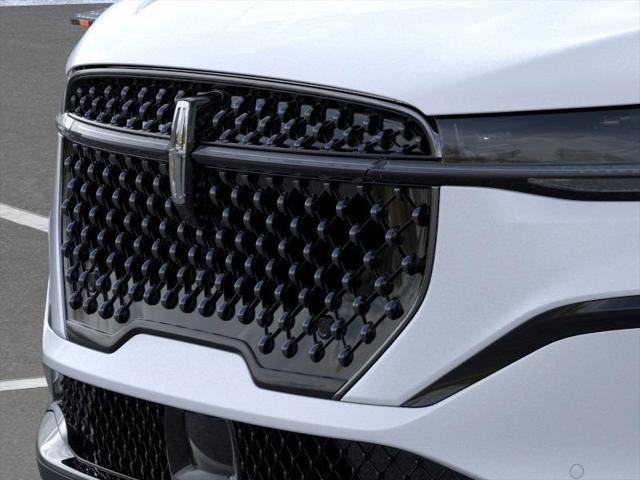 new 2025 Lincoln Nautilus car, priced at $67,070