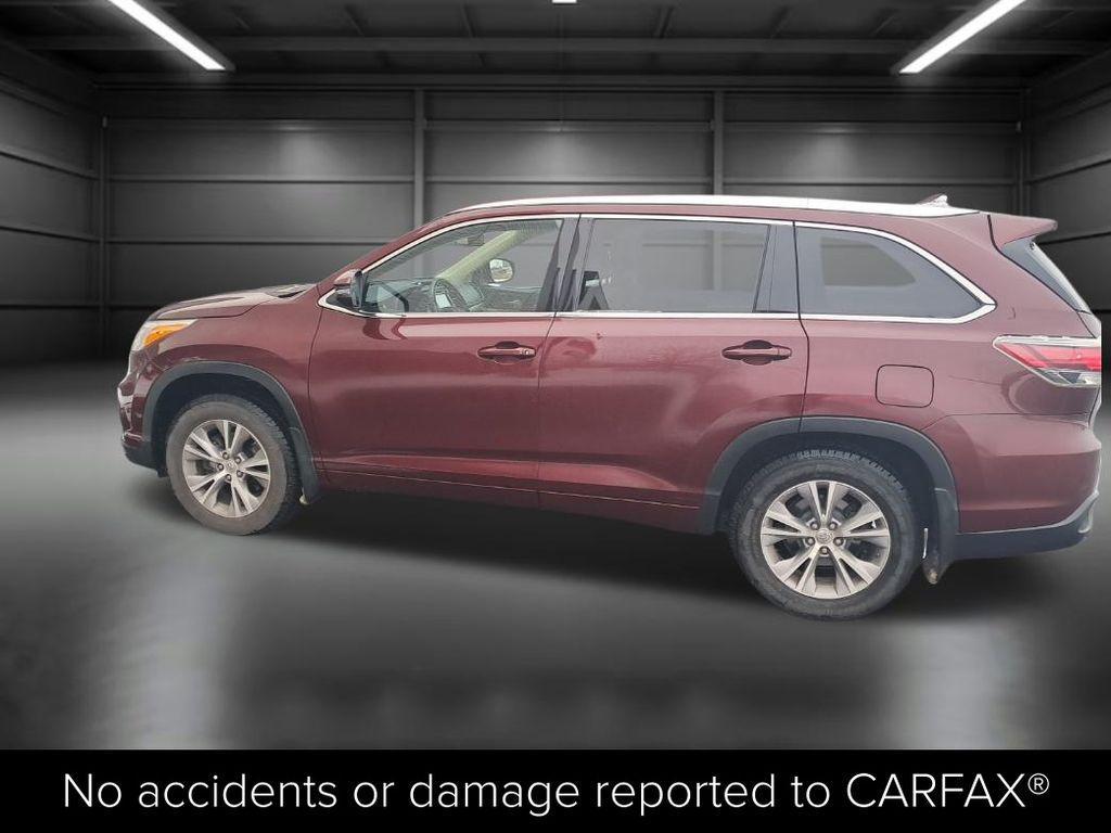 used 2015 Toyota Highlander car, priced at $19,899