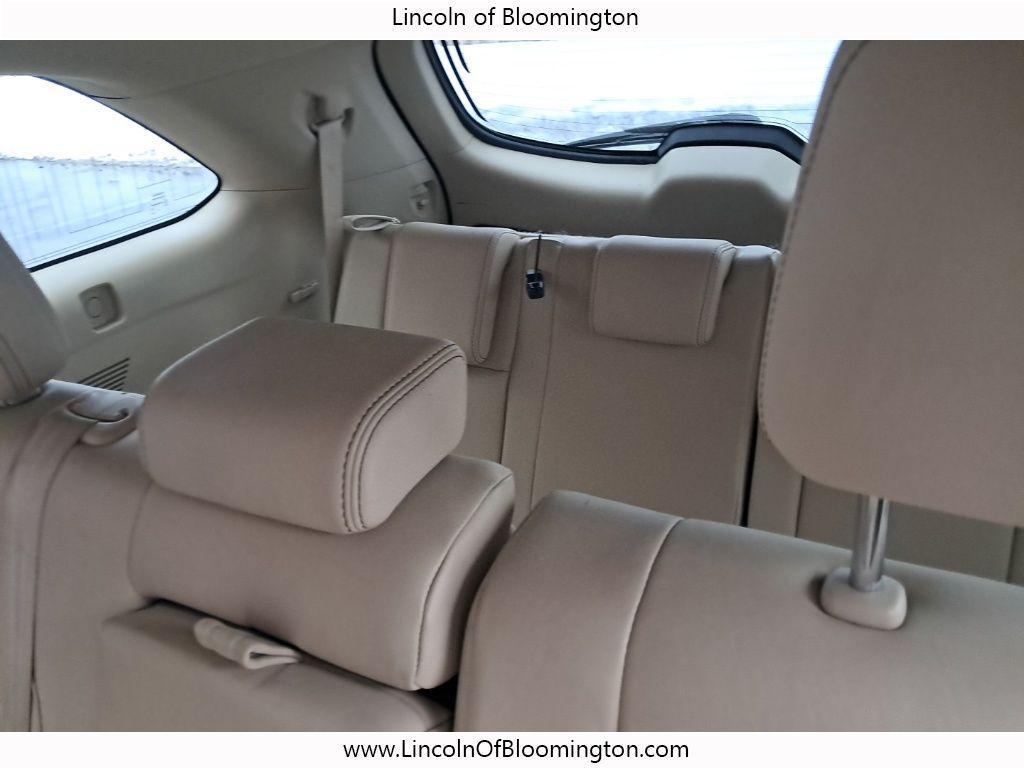 used 2015 Toyota Highlander car, priced at $19,899