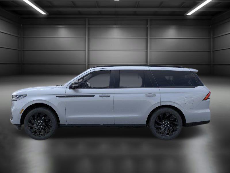 new 2025 Lincoln Navigator car, priced at $101,802