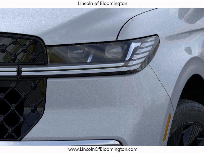 new 2025 Lincoln Navigator car, priced at $101,802