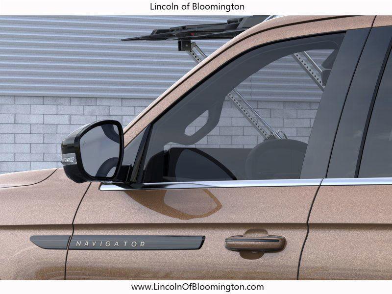 new 2025 Lincoln Navigator car, priced at $124,335