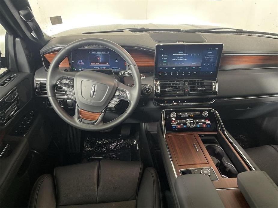 new 2024 Lincoln Navigator L car, priced at $109,075