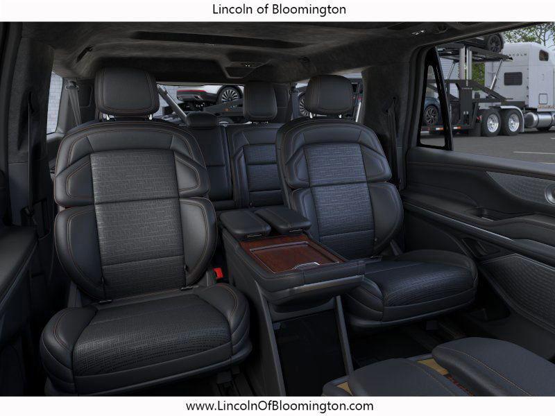 new 2025 Lincoln Navigator car, priced at $123,835