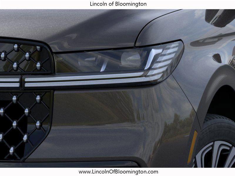 new 2025 Lincoln Navigator car, priced at $123,835