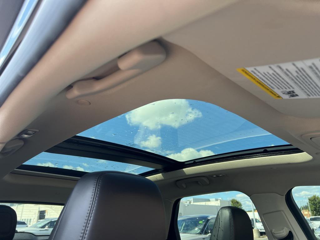 used 2023 Lincoln Corsair car, priced at $38,990