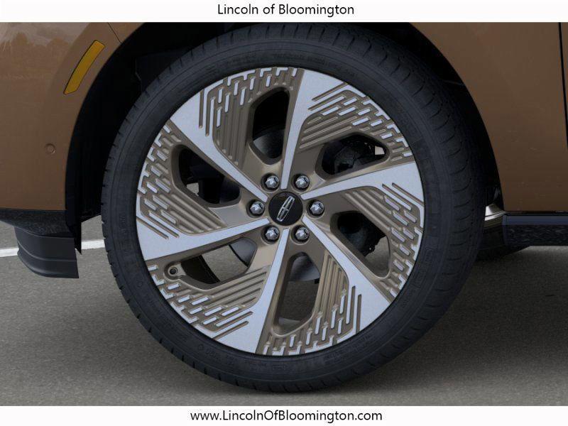 new 2025 Lincoln Navigator car, priced at $124,335