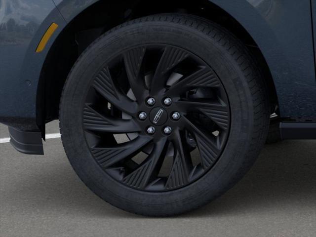 new 2025 Lincoln Navigator car, priced at $109,655
