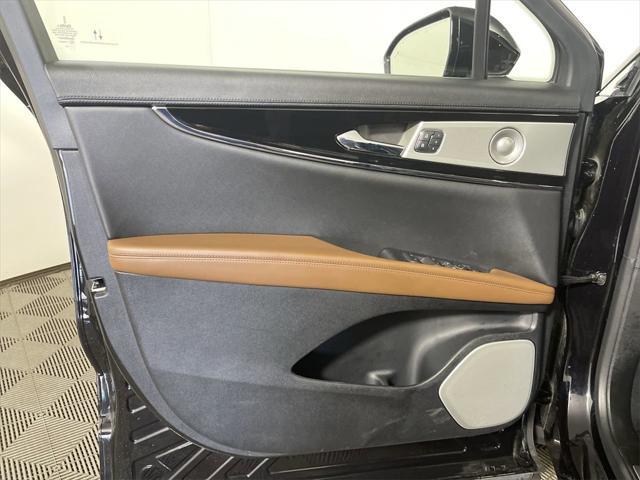 used 2022 Lincoln Nautilus car, priced at $39,990