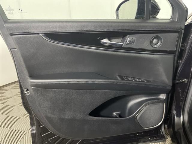 used 2022 Lincoln Nautilus car, priced at $37,104