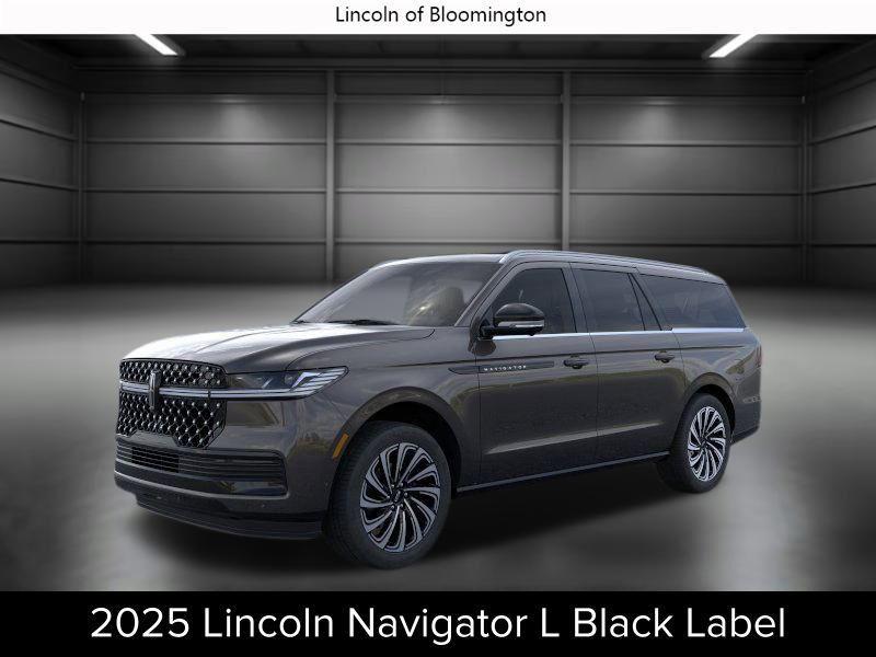 new 2025 Lincoln Navigator car, priced at $121,714