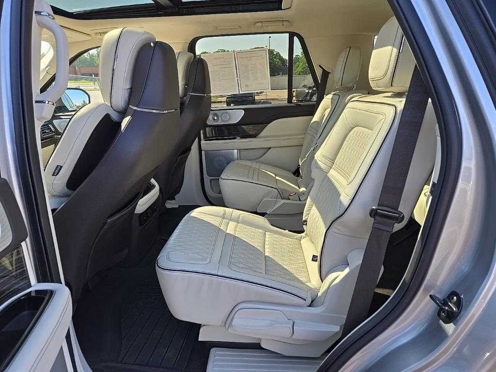 used 2022 Lincoln Navigator car, priced at $64,555