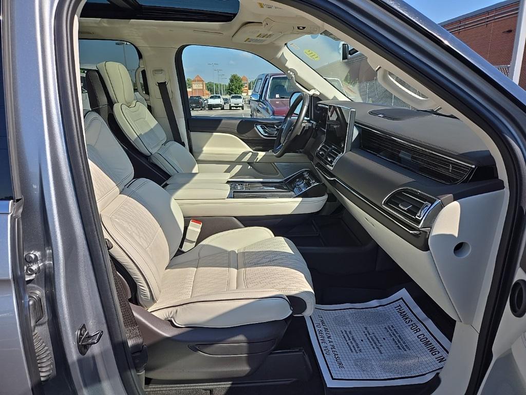 used 2022 Lincoln Navigator car, priced at $64,555