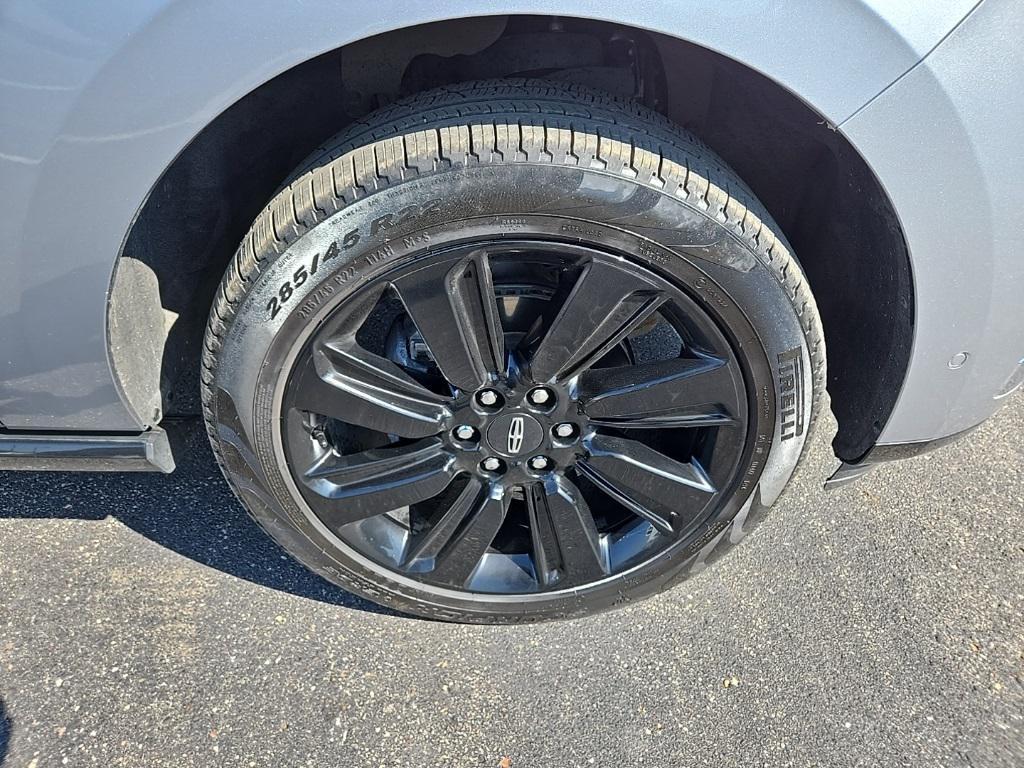 used 2022 Lincoln Navigator car, priced at $64,555