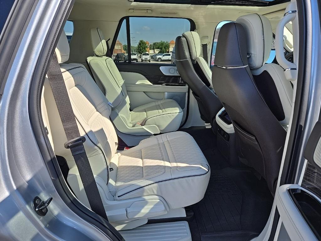 used 2022 Lincoln Navigator car, priced at $64,555