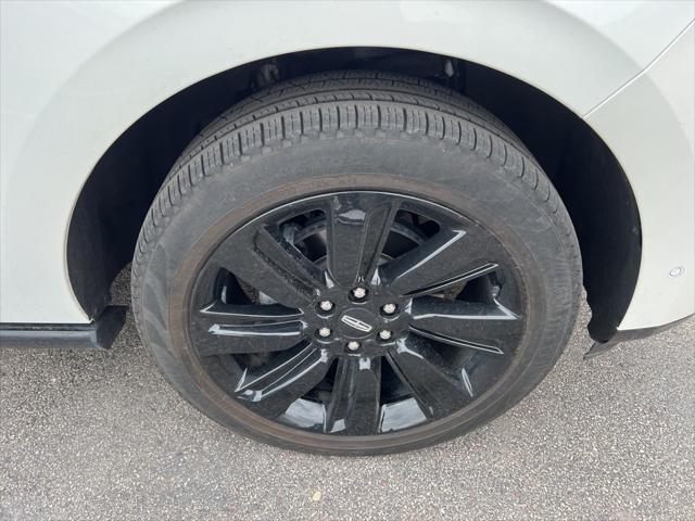 used 2023 Lincoln Navigator car, priced at $71,991