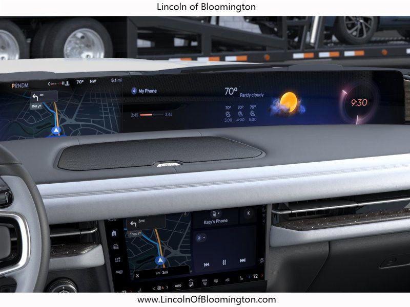 new 2025 Lincoln Navigator car, priced at $123,085