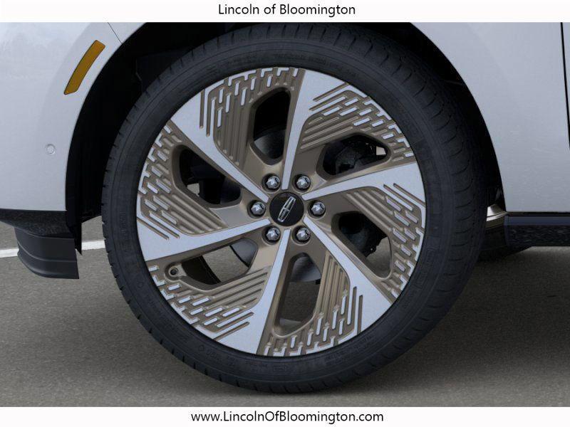 new 2025 Lincoln Navigator car, priced at $123,085