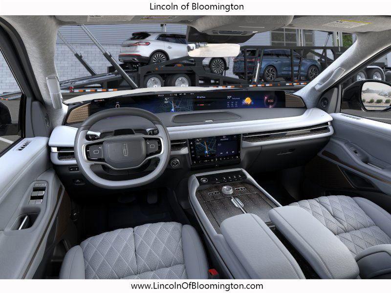 new 2025 Lincoln Navigator car, priced at $123,085