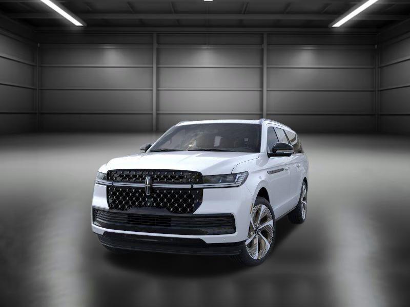 new 2025 Lincoln Navigator car, priced at $123,085