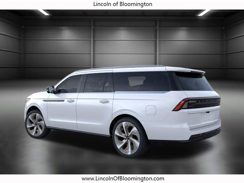new 2025 Lincoln Navigator car, priced at $123,085