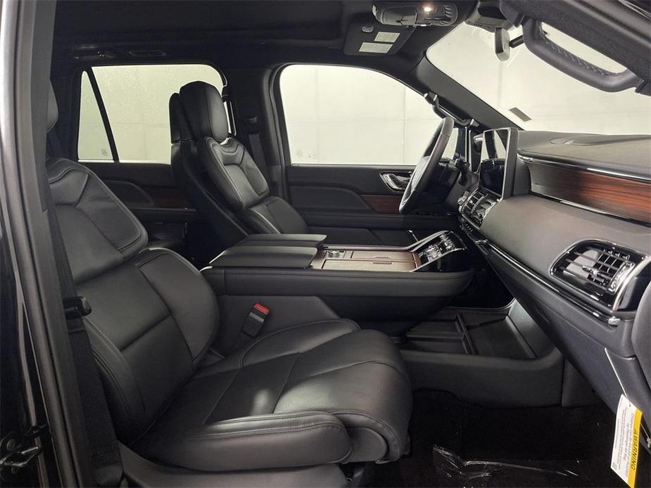 new 2024 Lincoln Navigator car, priced at $99,165